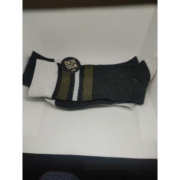 2 pairs of K. Bell Men’s Wool Blend Patterned Dress Socks - Picture 1 of 3